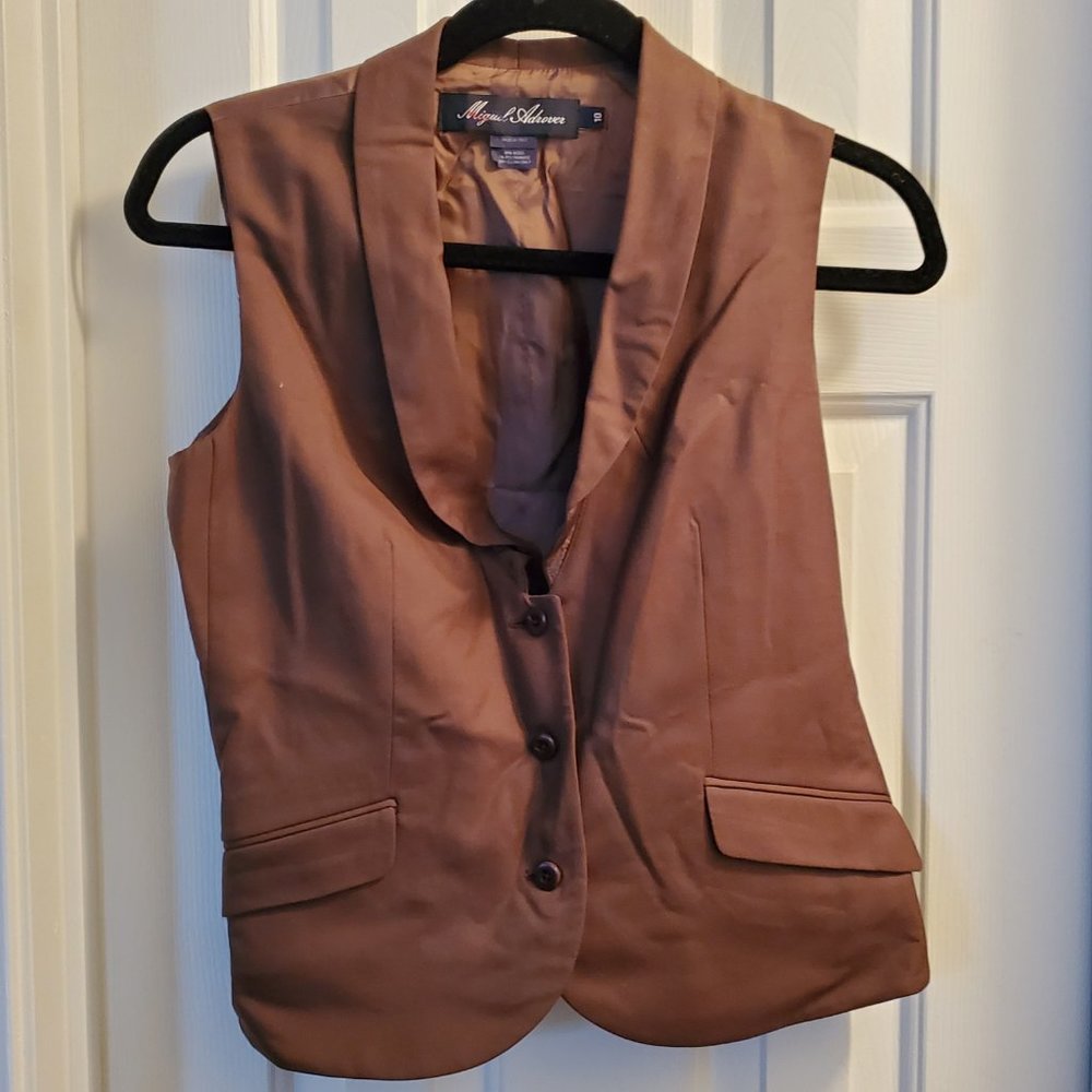 BRAND NEW NEVER WORN Brown Vest Size 10